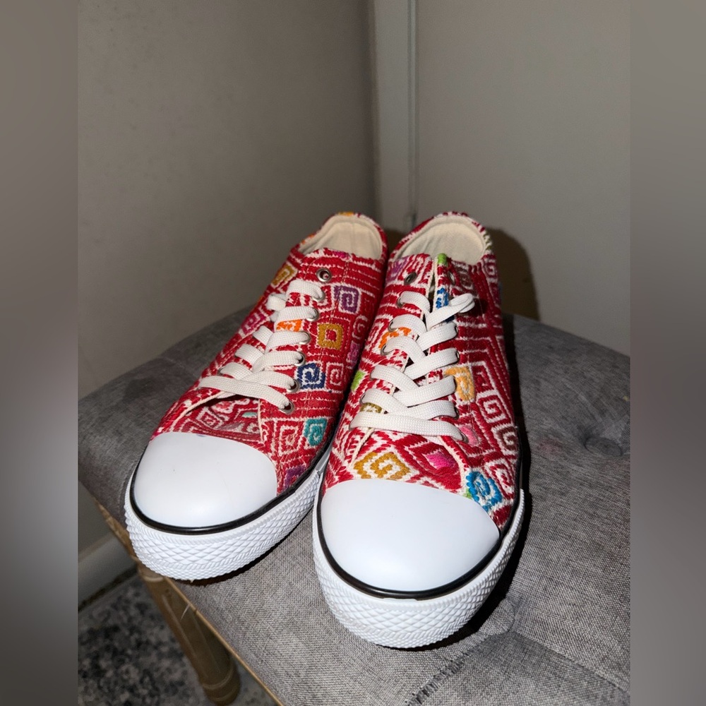 Eclectic Array Vibrant Red Patterned Women's Snea… - image 2